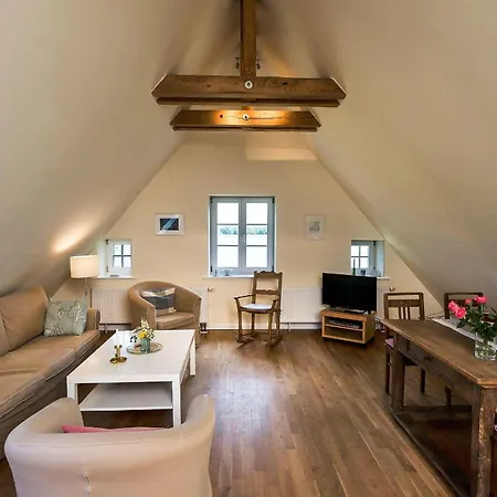 Apartment Ruegen-ferienwohnung-8-am-wasser-gut-grubnow-mit-wlan-und-sauna